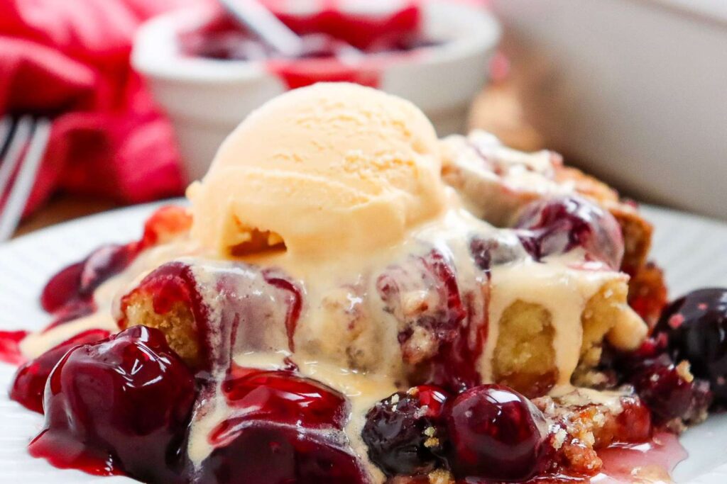 Cherry dump cake 