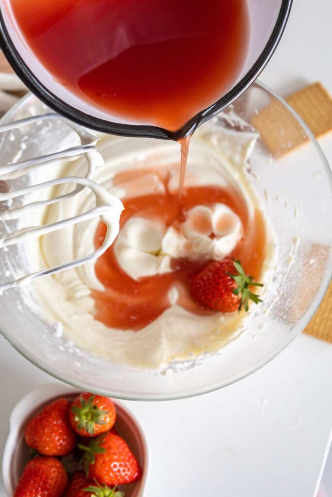 Strawberry No Bake Cheesecake