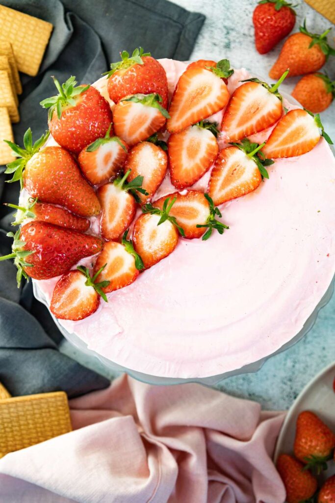 Strawberry no bake cheesecake