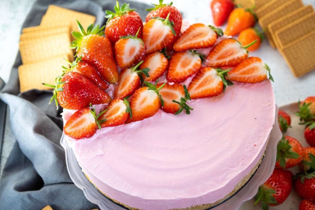 Strawberry no bake cheesecake