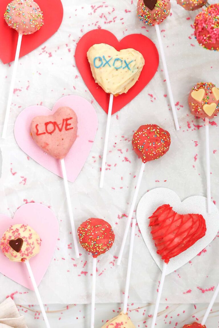 Valentine cake pops