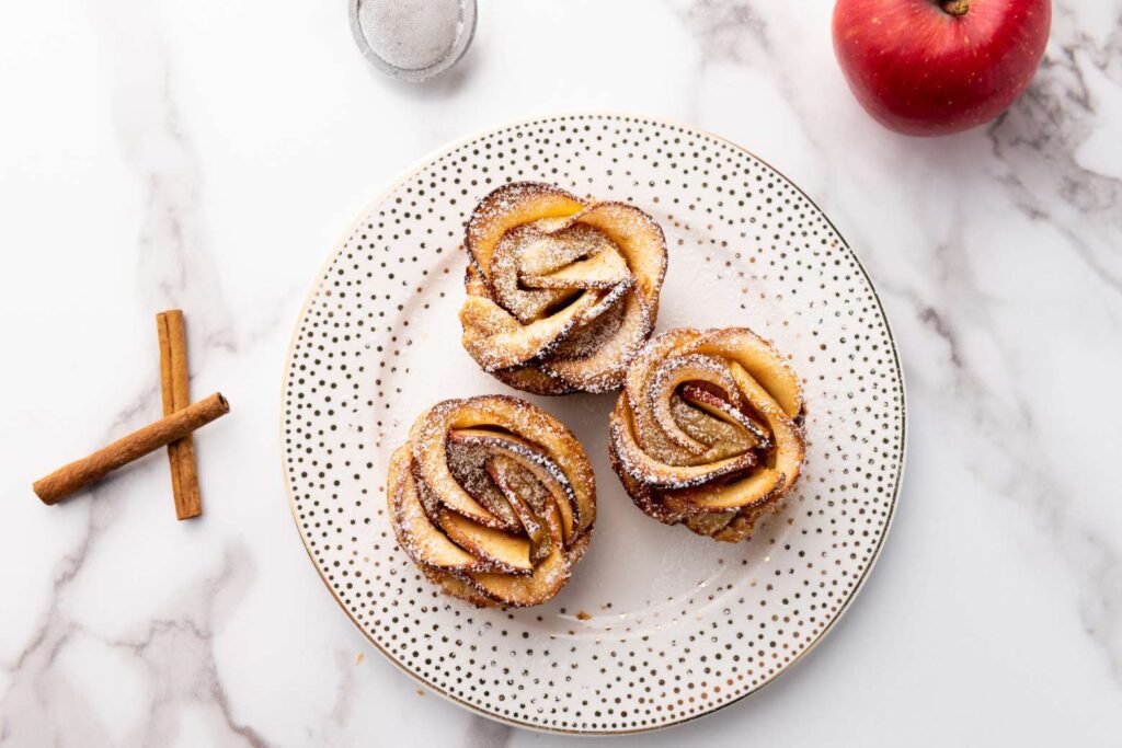 Apple roses