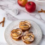 Apple roses 25