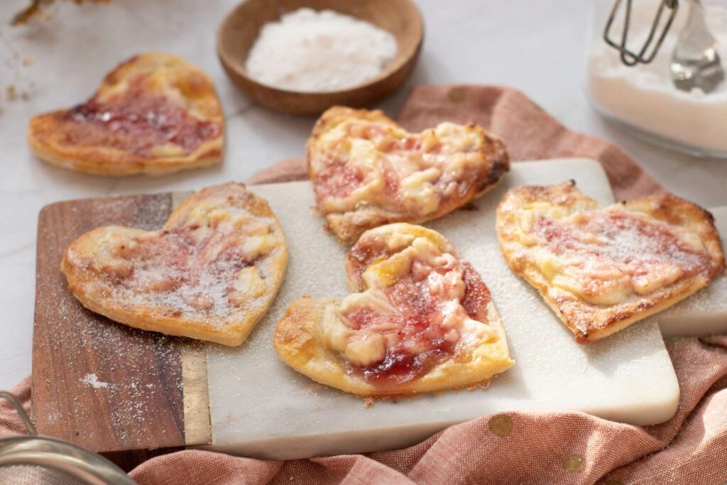 Puff pastry cream cheese tarts 