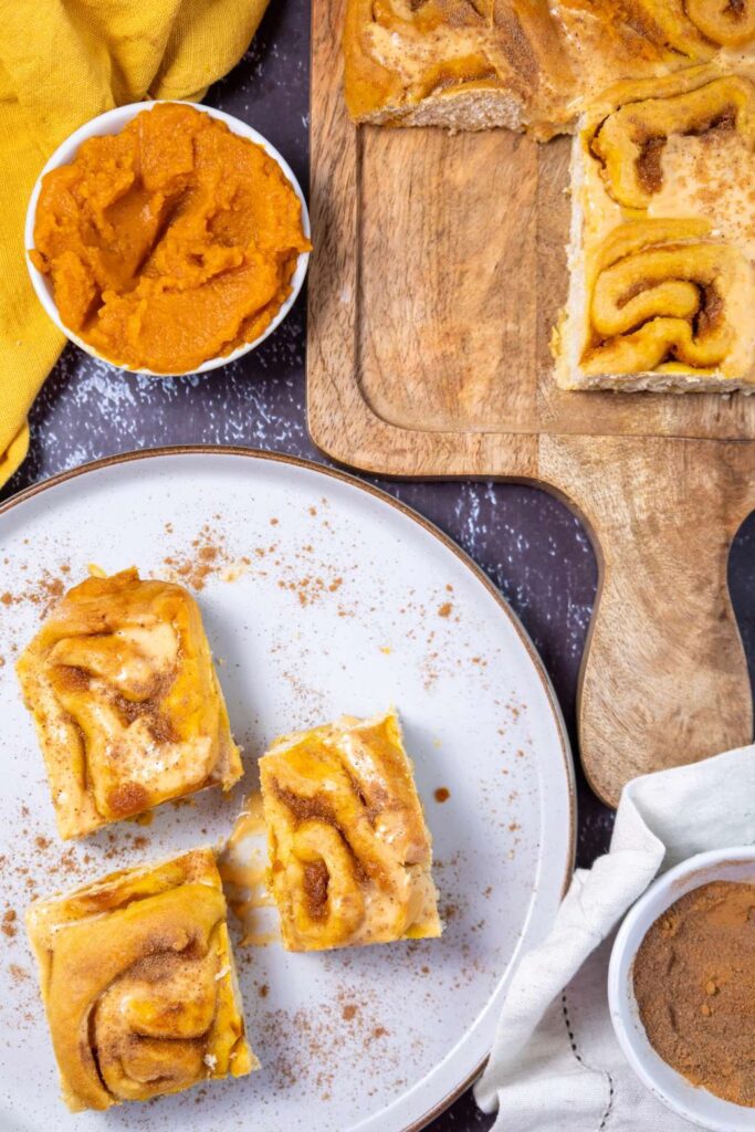 Pumpkin cinnamon rolls 