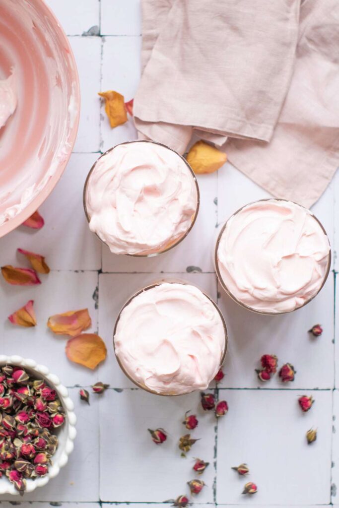 Rose tiramisu with mascarpone