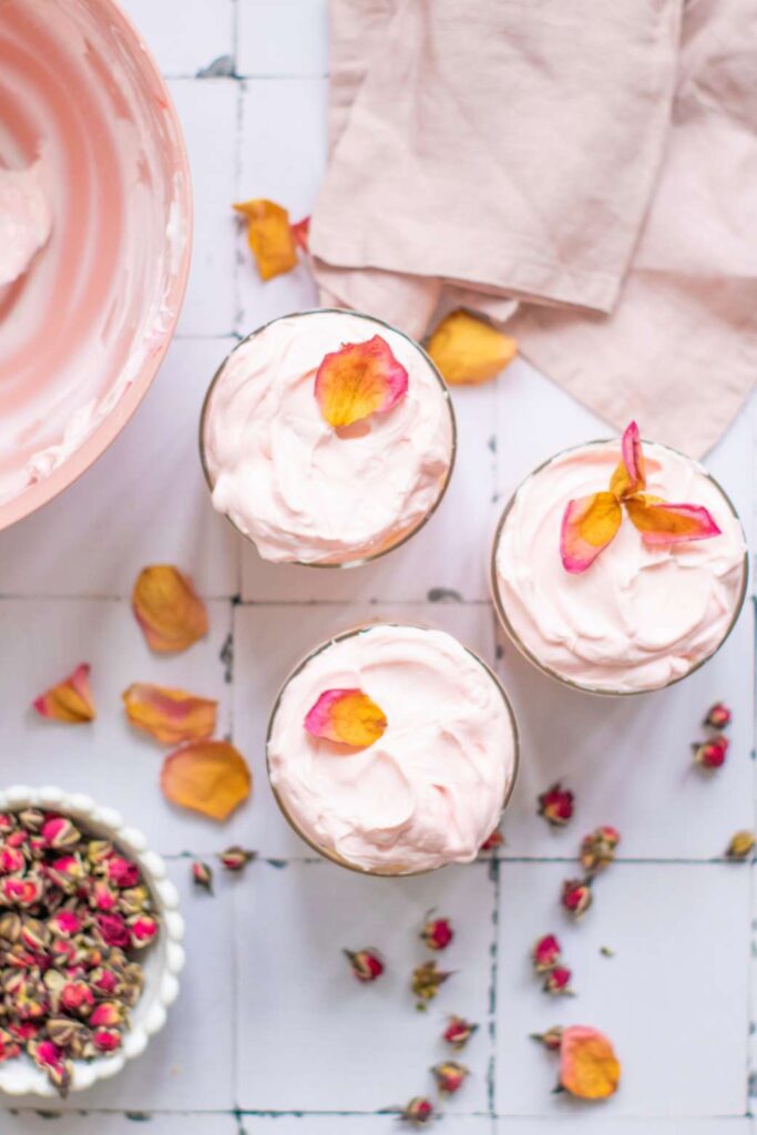 Rose tiramisu with mascarpone 