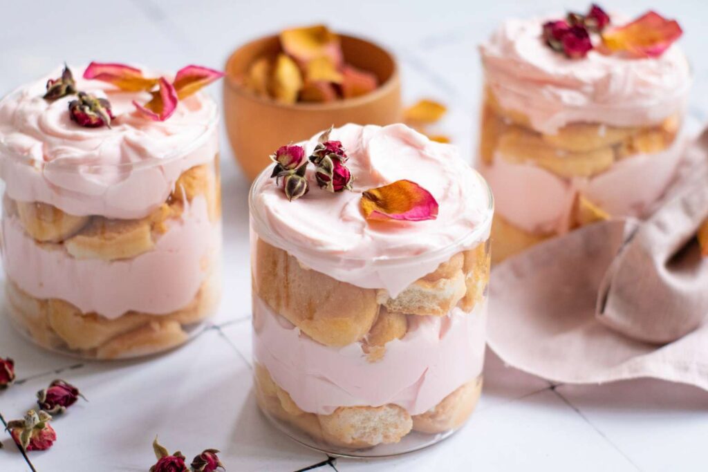 Rose tiramisu with mascarpone 