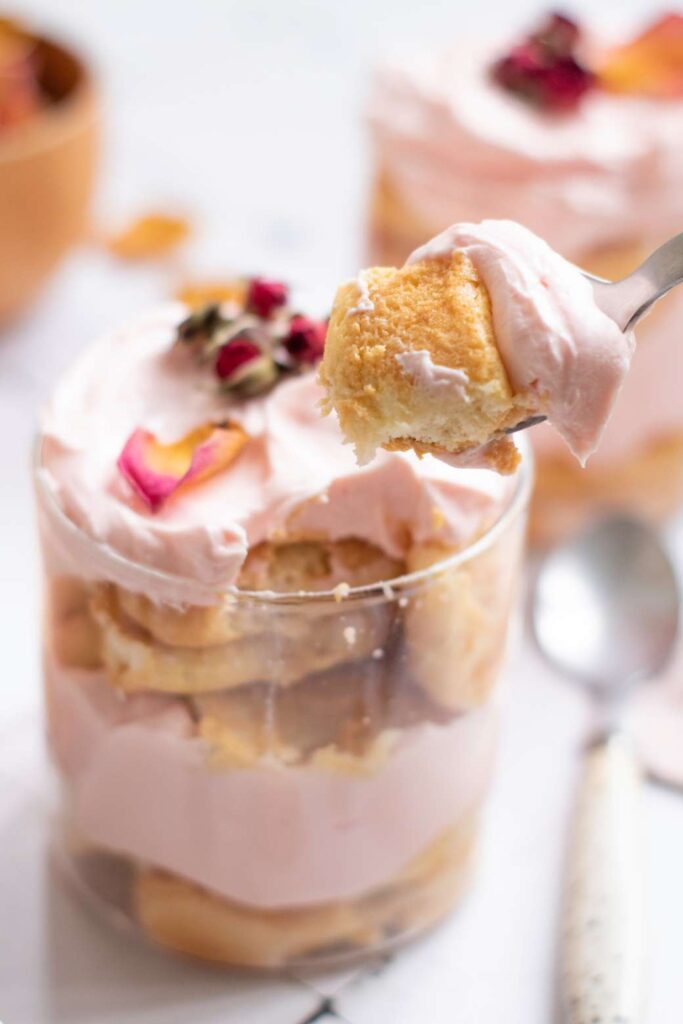 Rose tiramisu with mascarpone 