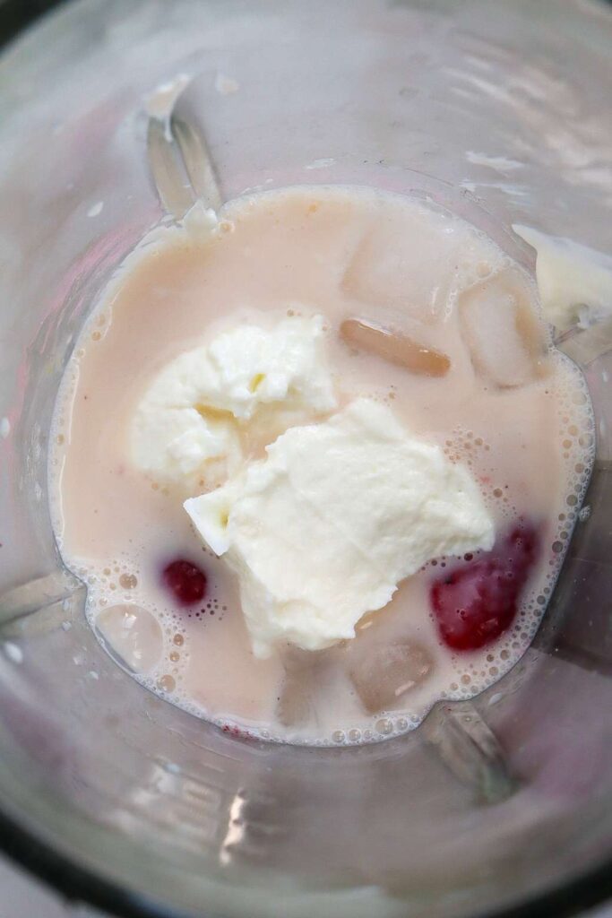 Starbucks Strawberry Frappuccino