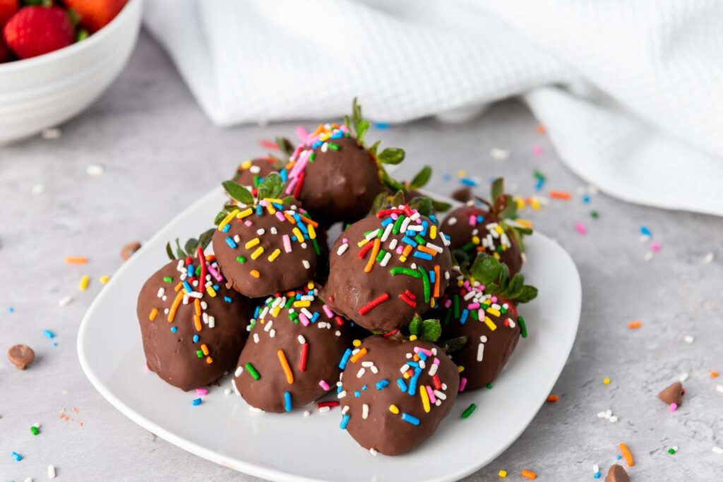 Vegan chocolate covered strawberries 