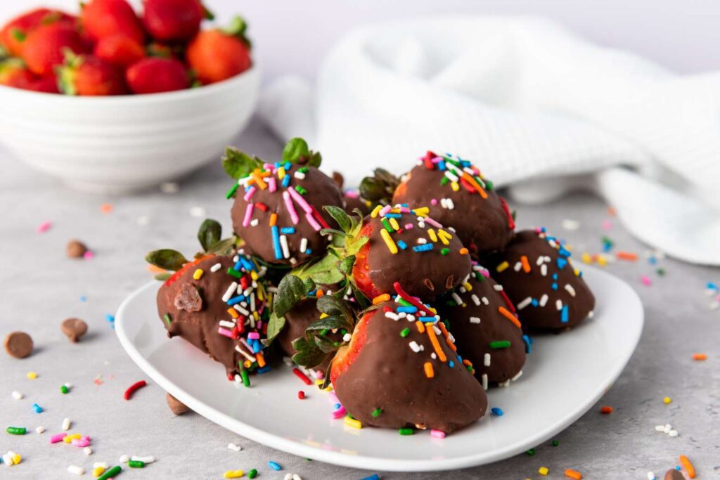 Vegan chocolate covered strawberries 