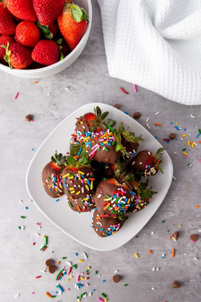 Vegan chocolate covered strawberries