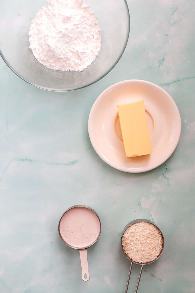 Fluffy coconut cake