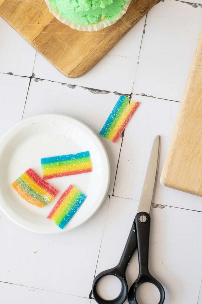Saint patricks day rainbow cupcakes 