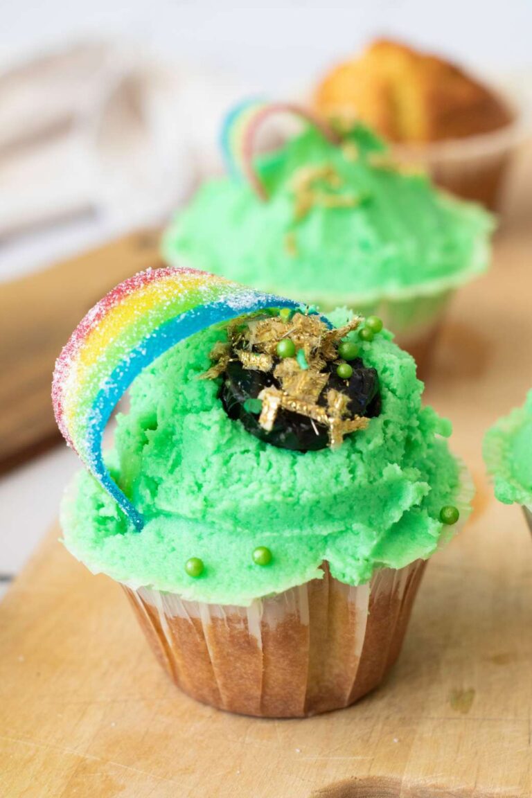 Saint patricks day rainbow cupcakes