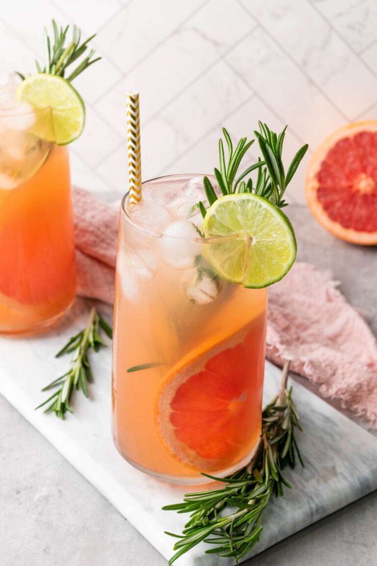 Grapefruit rosemary mocktail