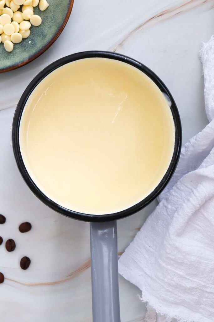 Iced white chocolate mocha