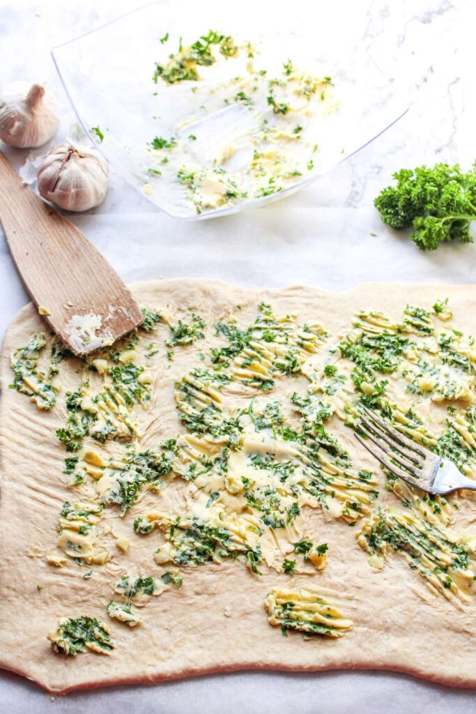 Swirl garlic bread