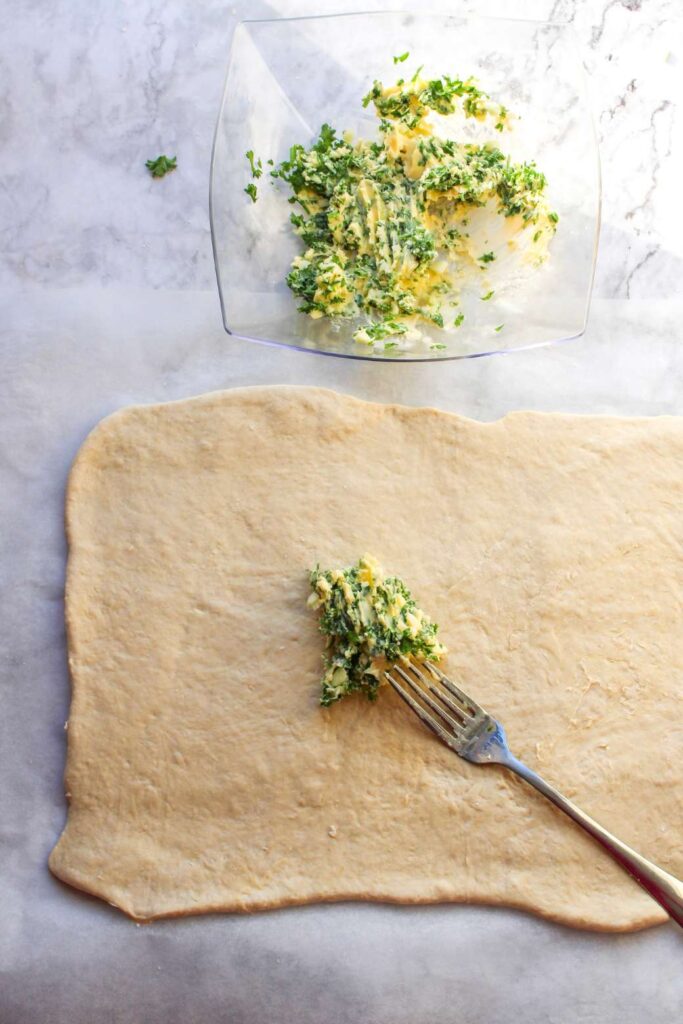 Swirl garlic bread