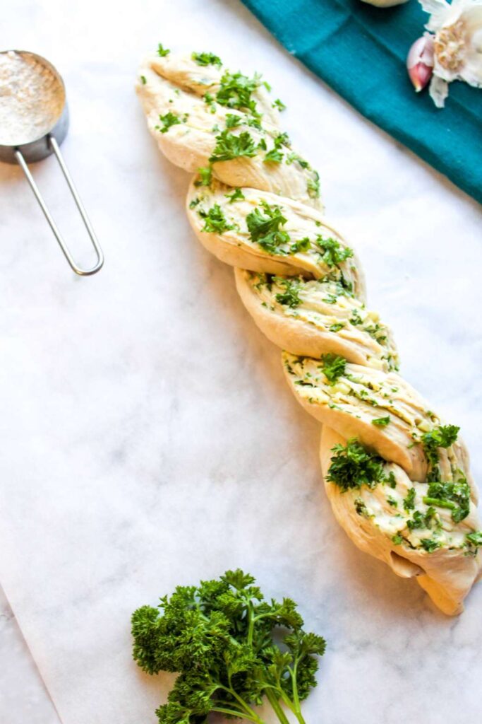 Swirl garlic bread