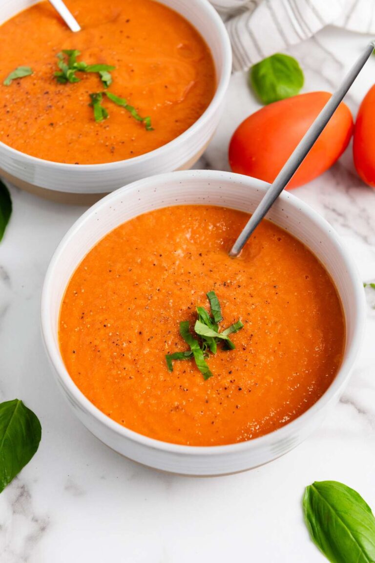 Vegan roasted tomato soup