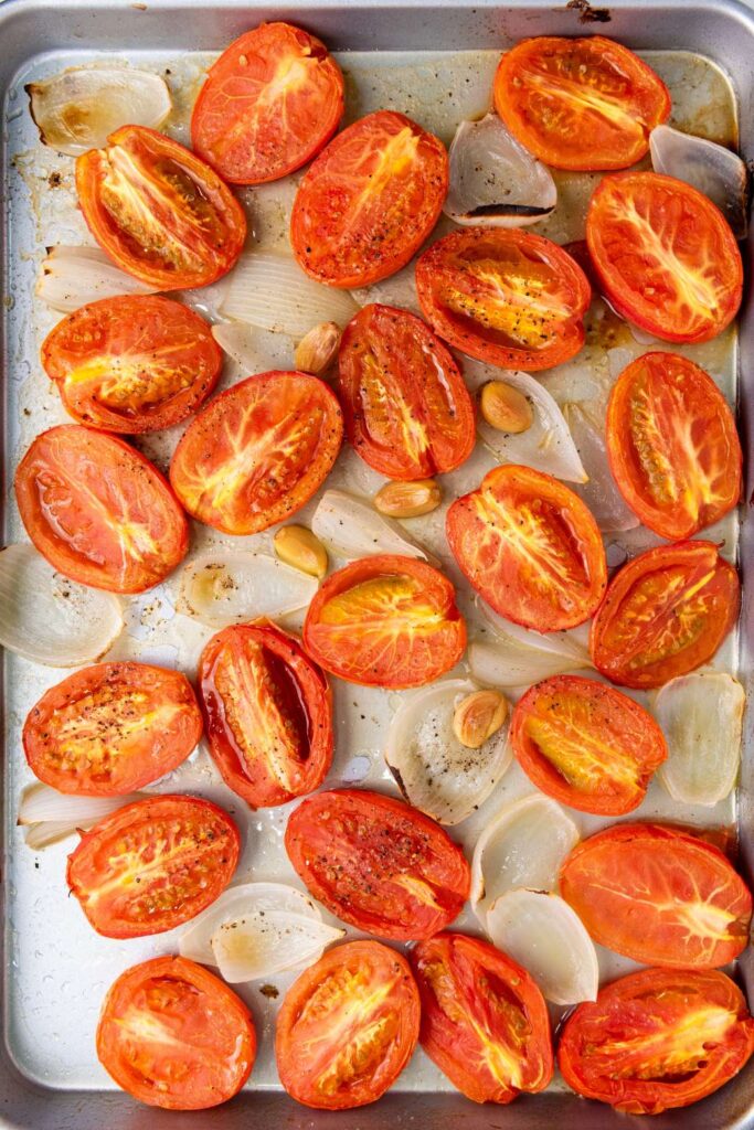 Vegan roasted tomato soup