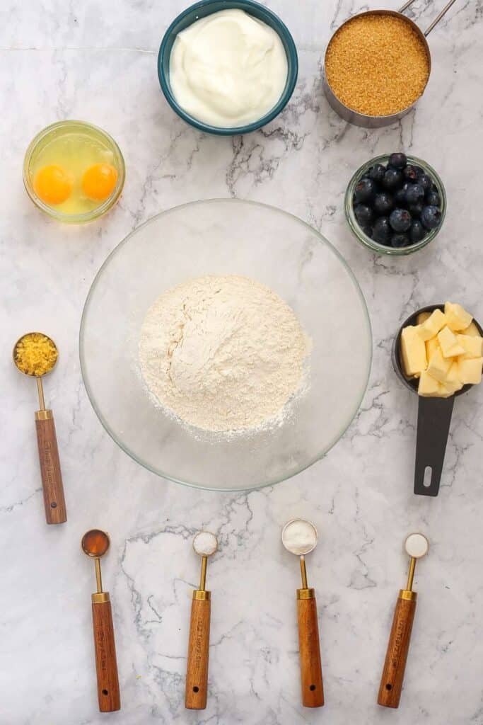 Lemon blueberry bundt cake 