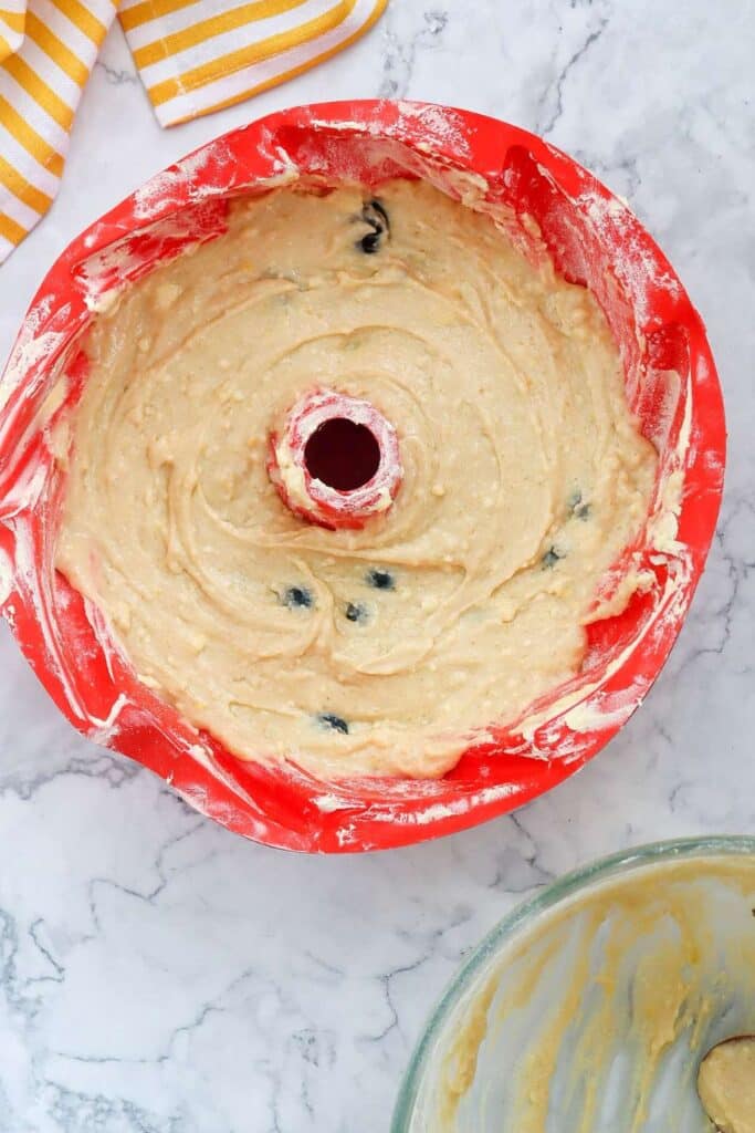 Lemon blueberry bundt cake 