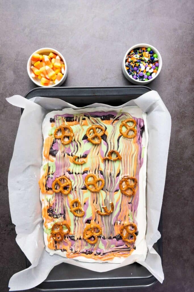Halloween candy bark