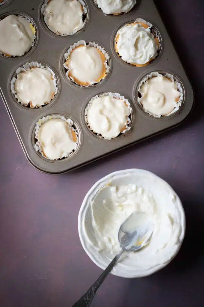 Halloween candy corn mini cheesecake 