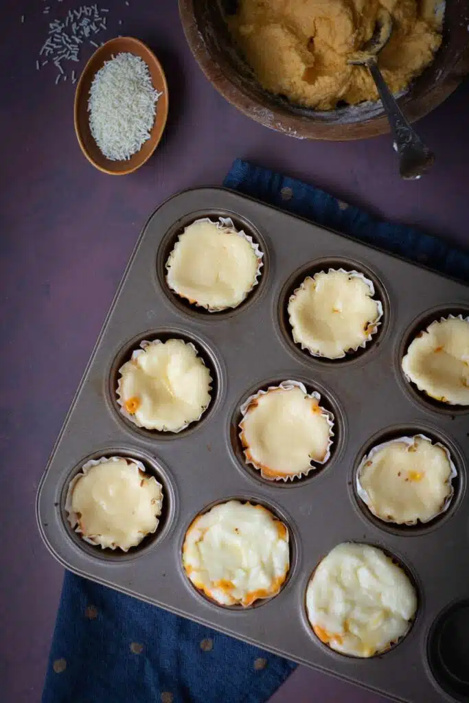 Halloween candy corn mini cheesecake 