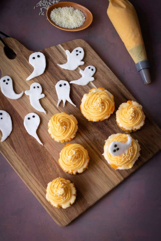 Halloween candy corn mini cheesecake 