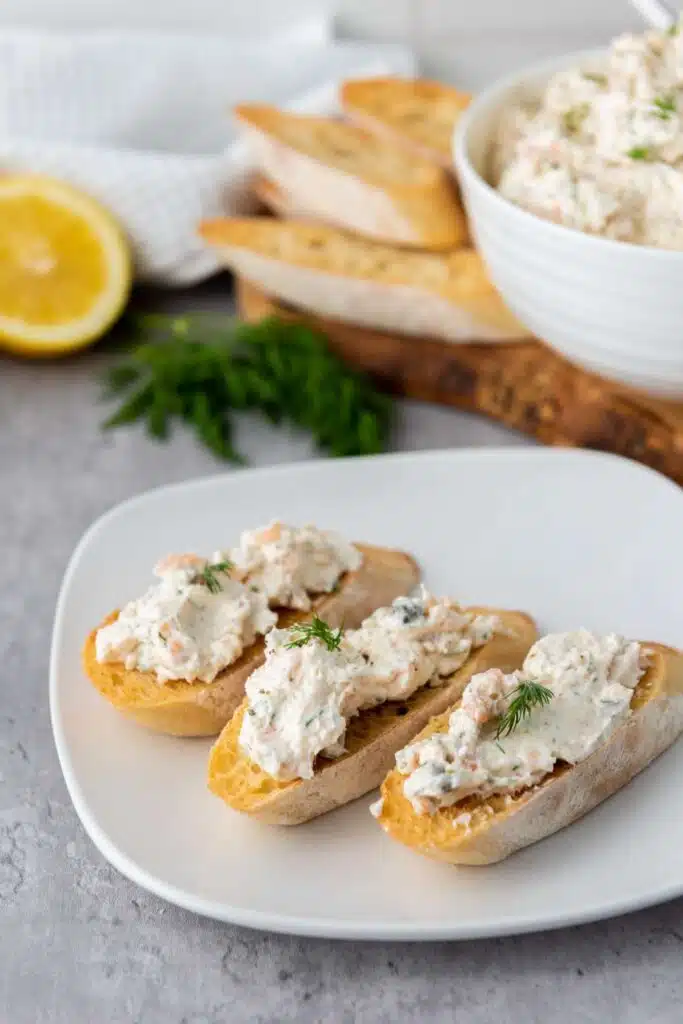Smoked salmon dip