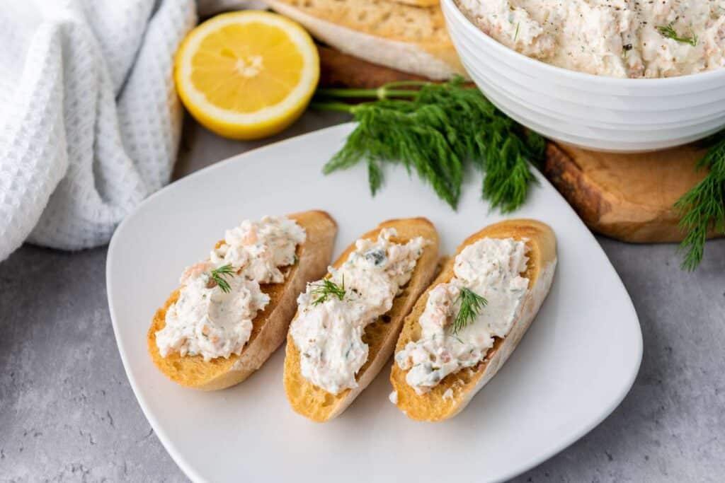 Smoked salmon dip