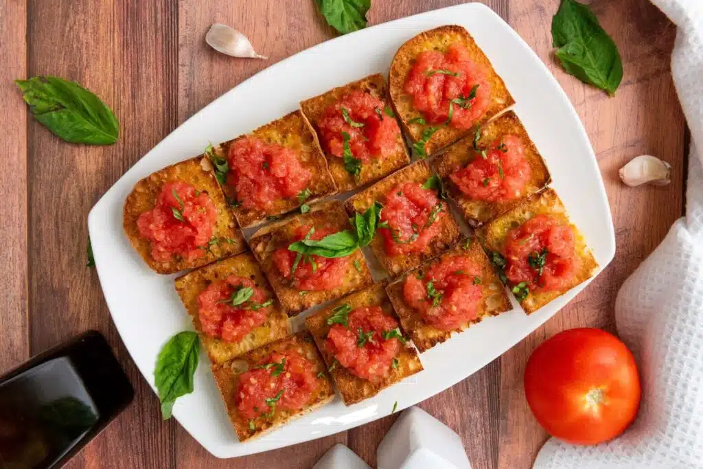 Pan con tomate